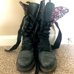 Dr marten boots
